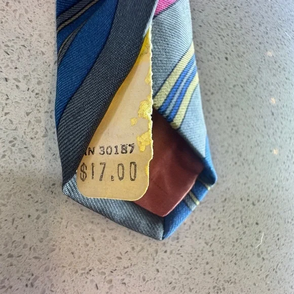 Vintage Yves Saint Laurent Red and Blue Striped Tie NWT - Picture 7 of 10